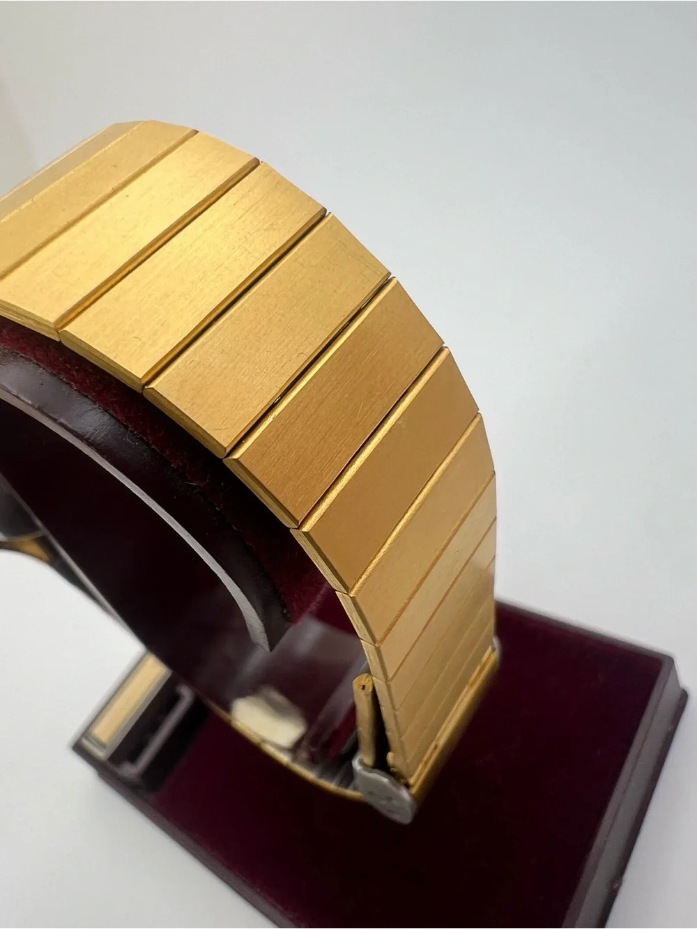 Phasar Gold mens quartz watch 34mm